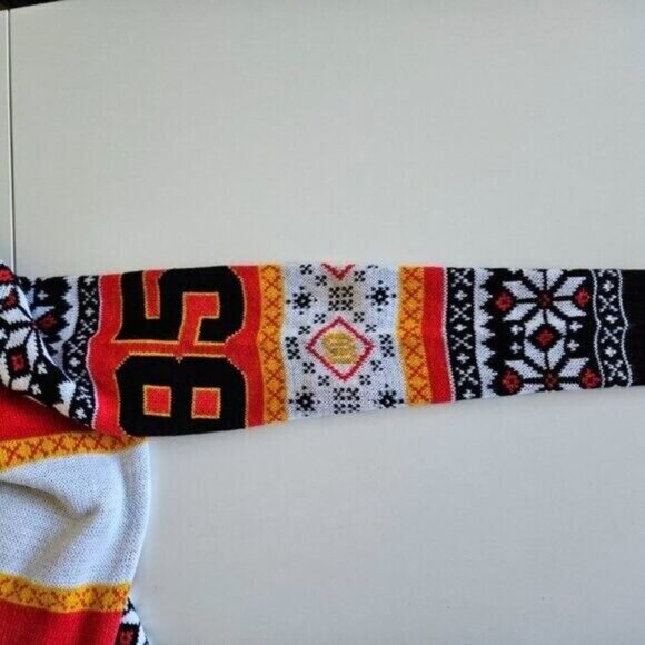 Super Mario Sweater Mens XL Multicolor Crewneck AOP Geo Gamer XMas Colorful LS - Picture 11 of 15